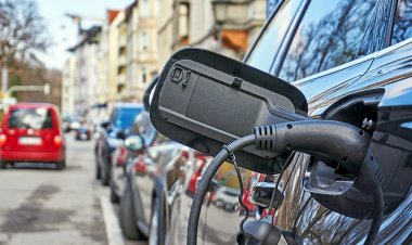 EU strikes deal to ban the sale of new diesel and gasoline cars from 2035