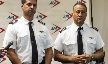 Turmoil inside American Airlines pilot union puts possible deal in jeopardy