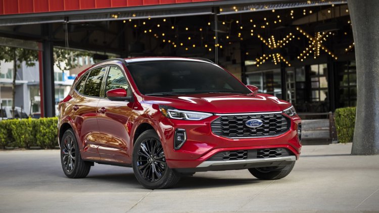 Ford unveils 2023 Escape to sell alongside Bronco Sport in highly competitive compact SUV segment