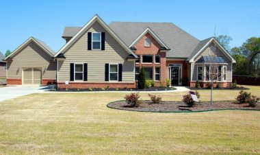 Cash Home Buyers in Charleston, SC Explain the Advantages of Working with them over a Real Estate Agent