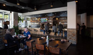 Birkdale Village restaurant eeZ Fusion & Sushi gets a boost from renovation
