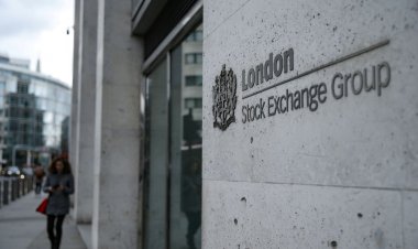 Despite the recent chaos, UK stockpickers are rubbing their hands: Here's what they're buying