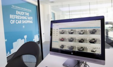 Oppenheimer downgrades Carvana as risks mount for the used car platform