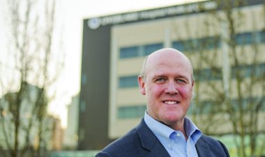 Overlake Medical Center latest hospital to raise pay for nurses