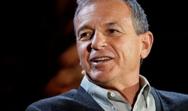 Bob Iger's stunning return as Disney CEO throws all of Bob Chapek's major decisions into question
