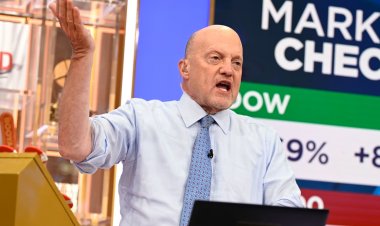 Charts suggest the S&P 500 will rally in December, Jim Cramer says