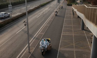 Mainland China's total daily Covid cases soar above Shanghai lockdown highs