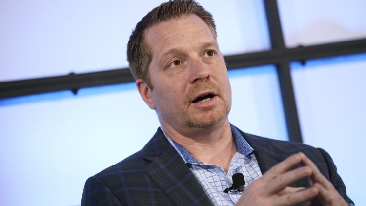 Stifel downgrades CrowdStrike, says tough macro backdrop is battering cybersecurity stock