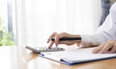 'You can control your tax-reporting destiny.' 4 key year-end tax moves