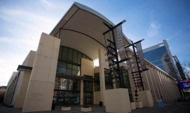 City land swap for Charlotte convention hotel site brings many questions