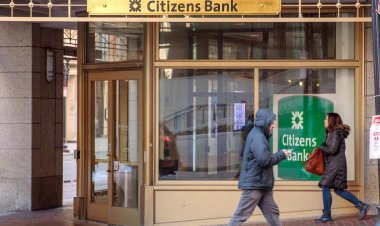 Report: Most wealthy Americans don't plan to cut spending in 2023, despite economic forecast