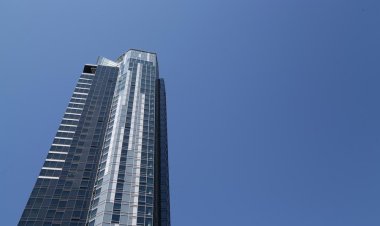 Spanish billionaire's company pays $323M for luxury apartment tower near Amazon's HQ