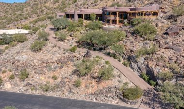 Freeport-McMoRan CEO lists Paradise Valley home