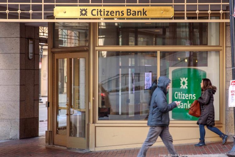 Report: Most wealthy Americans don't plan to cut spending in 2023, despite economic forecast