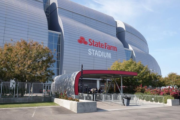 Verizon tries to boost its Valley wireless coverage ahead of Super Bowl