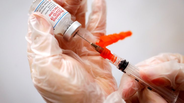 Investor Steve Weiss prefers Moderna over Merck, says it’s a high quality stock with a bigger pipeline