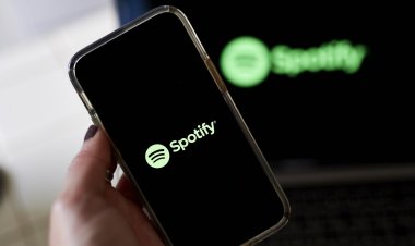 Stocks making the biggest moves midday: Wayfair, Meta, Apple, Spotify, Qualcomm and more