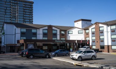 Growing KC hospitality group reopens downtown hotel after $20M renovation