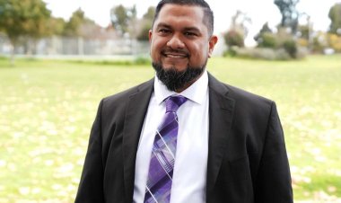 San Jose-based Yobi enlists help from Mark Zuckerberg's dad for its small business phone app