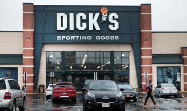 Why Dick's Sporting Goods succeeded where Sports Authority failed