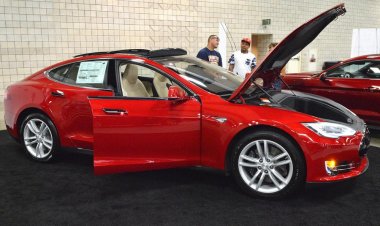 Hawaii new car sales declined in 2022