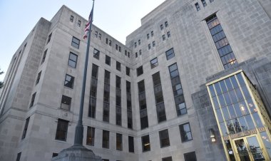 Are David and Goliath trading places in the courtroom?