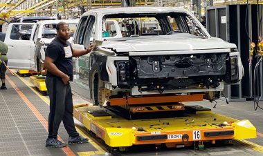 Ford halts production and shipments of its electric F-150 Lightning due to potential battery issue