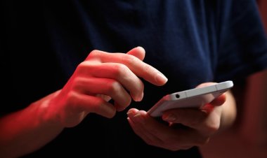 Our newest service for subscribers — direct texts with the editor