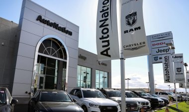 Solid fourth-quarter earnings push AutoNation stock to an all-time high