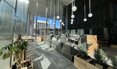 Penny's Coffee replaced by Café Cerés in Minneapolis, remains dark in Wayzata