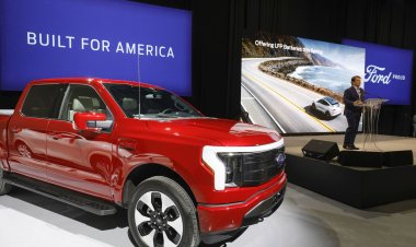 Ford suspends electric F-150 Lightning production for another week following battery fire