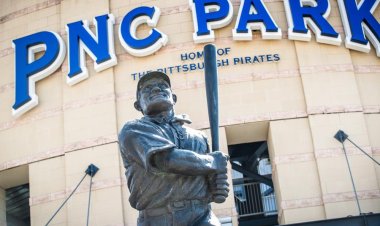 Report: Warner Bros. Discovery, owner of AT&T Sportsnet, tells teams its leaving regional sports business