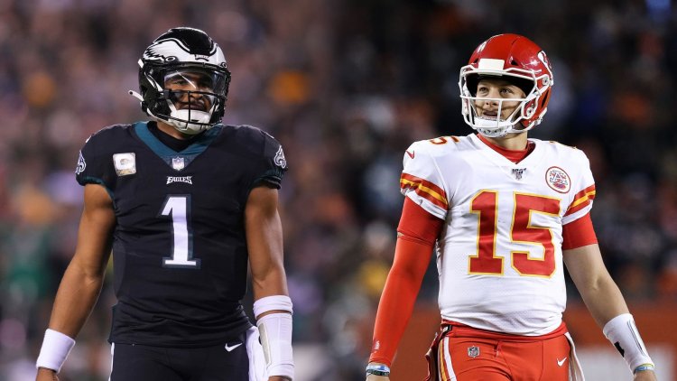 Super Bowl 2023 live updates: Eagles and Chiefs gear up for kickoff