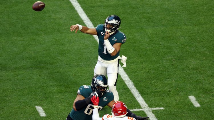 Super Bowl ads 2023 live updates: Eagles strike first with a touchdown