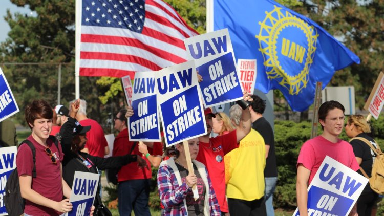 UAW leadership faces historic upheaval ahead of union negotiations with Detroit automakers