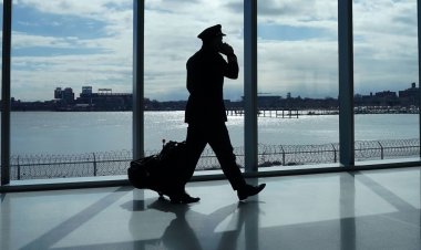 Delta pilots wrap voting on new contract with big raises