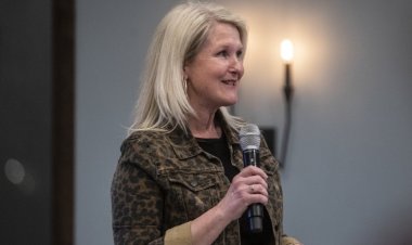 Find a mentor who doesn't look like you, work in the same industry: Mentoring Monday