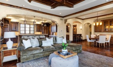 With MLB All-Star Pujols' Leawood mansion sold, a KC luxury estate sale company is on deck