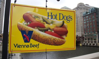Vienna Beef becomes new official hot dog of Milwaukee Brewers