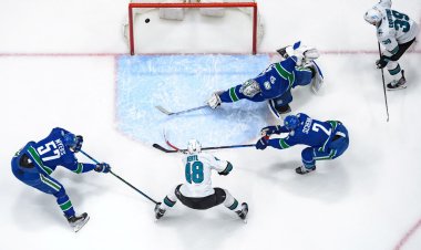 Fanatics will become the NHL's official uniform supplier, replacing Adidas