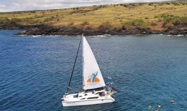 Hawaii Island sailing company introduces wind-and-solar-powered catamaran