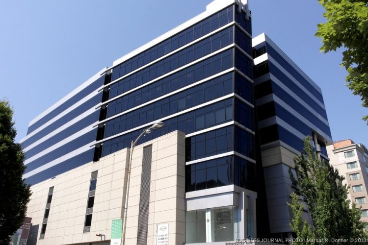 Amazon offices in Met Park North tower listed for lease