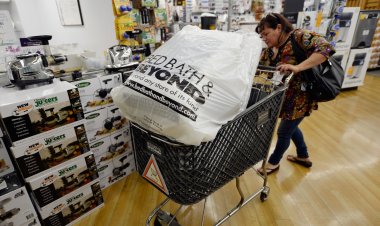 Bed Bath & Beyond gets $120 million merchandise lifeline as it faces bankruptcy threat