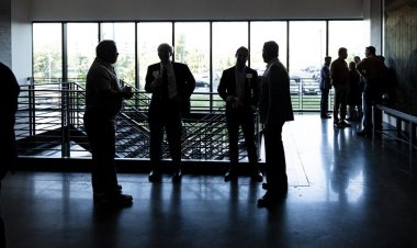 More companies asking workers to return to office