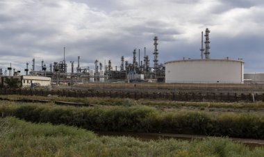 Data shows Suncor refinery exceeded permitted levels of chemicals