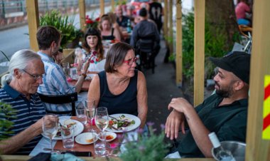 Restaurant prices are rising faster than grocery prices for the first time since inflation ran hot