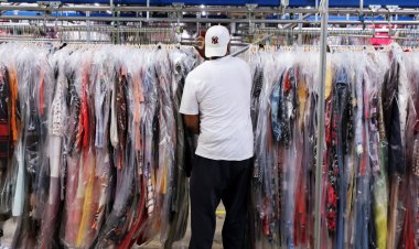 Rent the Runway's losses narrow as company edges closer to profitability