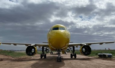 Old planes get stripped for parts while airlines wait on new jets