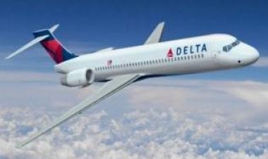 Delta Air Lines takes quarterly loss but predicts strong summer